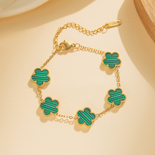 Load image into Gallery viewer, Clover & Gold Chain Bracelet