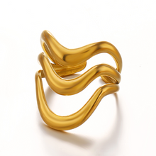 Load image into Gallery viewer, Three Wave Sculpted Ring
